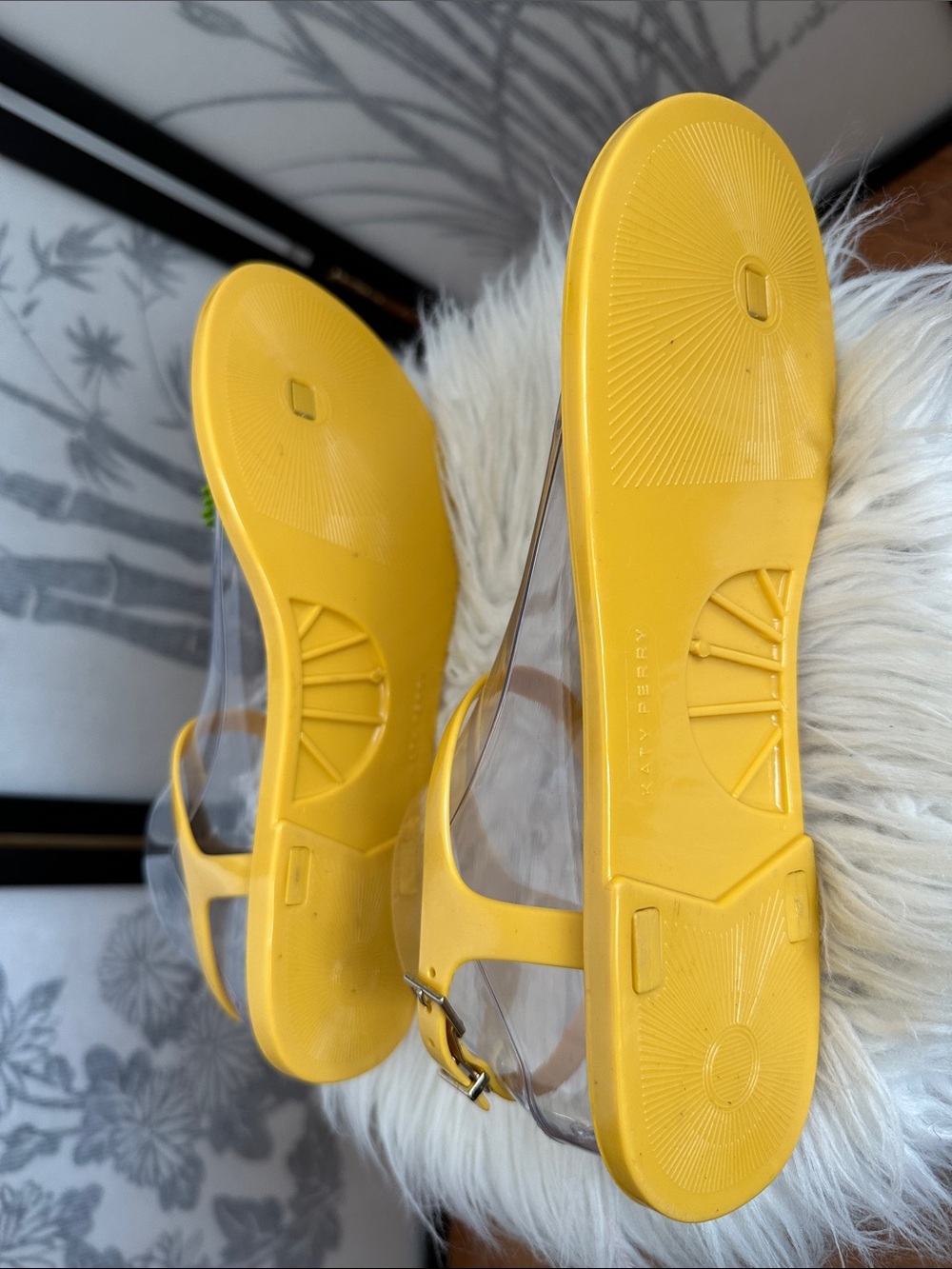 Katy Perry Collections Yellow Jelly Sandals with Pineapple Charm - Picture 6 of 7